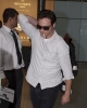 gallery_enlarged-joaquin-phoenix-casey-affleck-heathrow-09062010-01.jpg