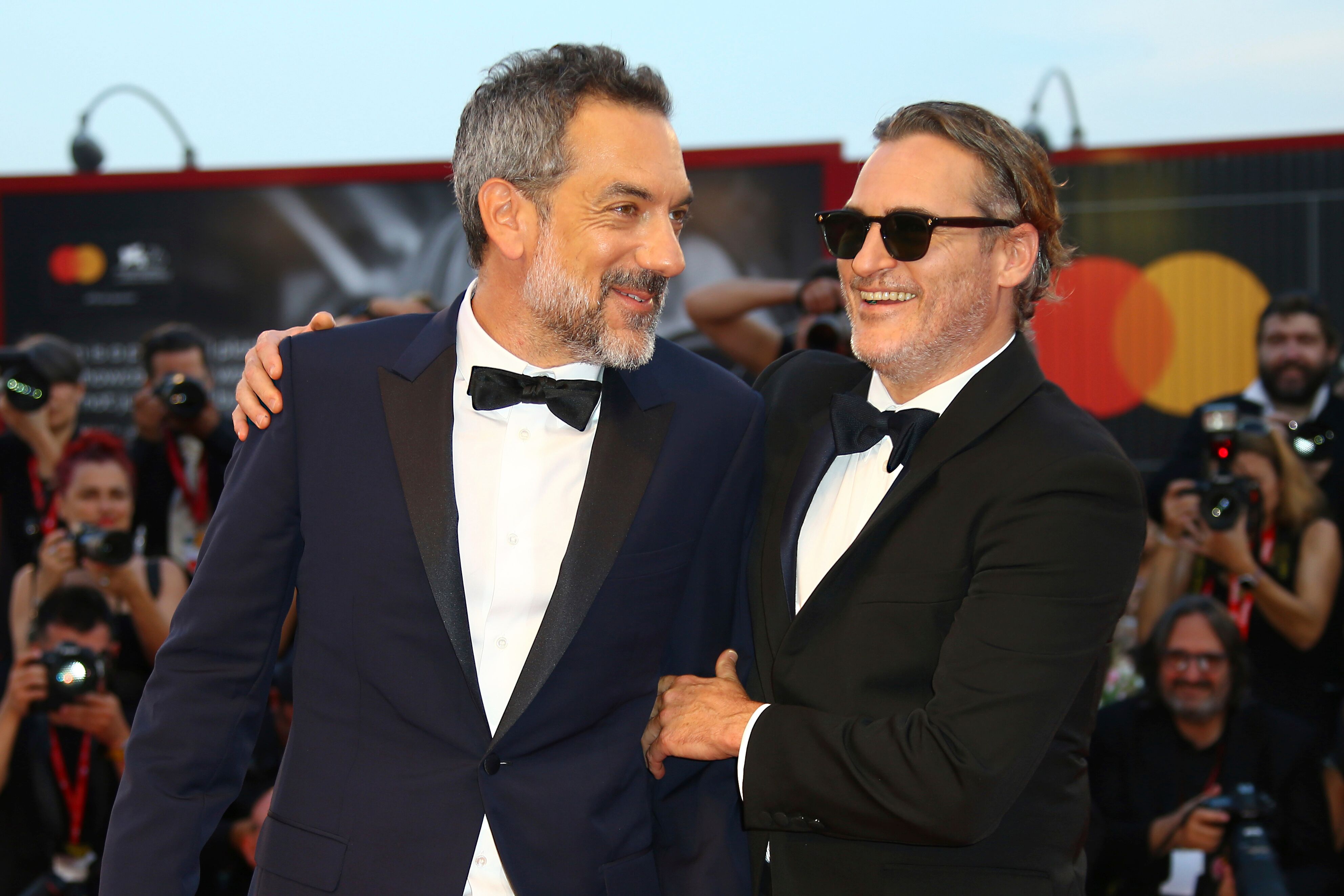 ‘Coringa’ é ovacionado na estréia em Veneza