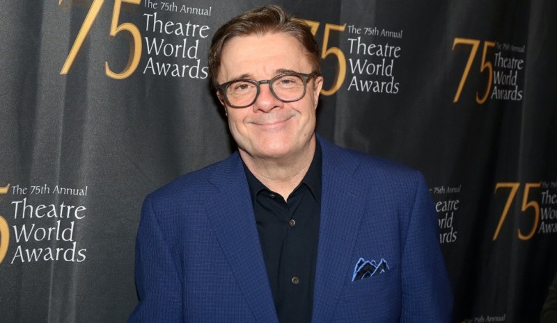 Nathan Lane revela que ‘Disappointment Blvd.’ pode mudar de título!