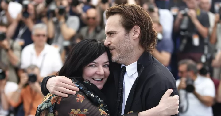 Lynne Ramsay dá atualizações sobre colaboração com Joaquin Phoenix