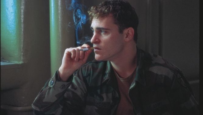 Este polêmico filme de guerra de Joaquin Phoenix teve lançamento adiado por dois anos
