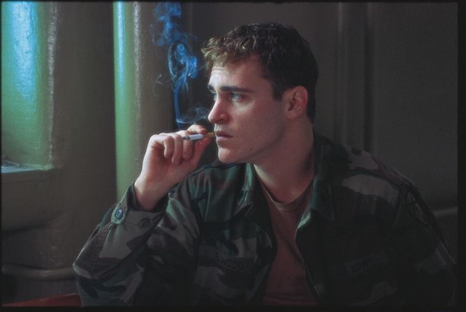 Este polêmico filme de guerra de Joaquin Phoenix teve lançamento adiado por dois anos