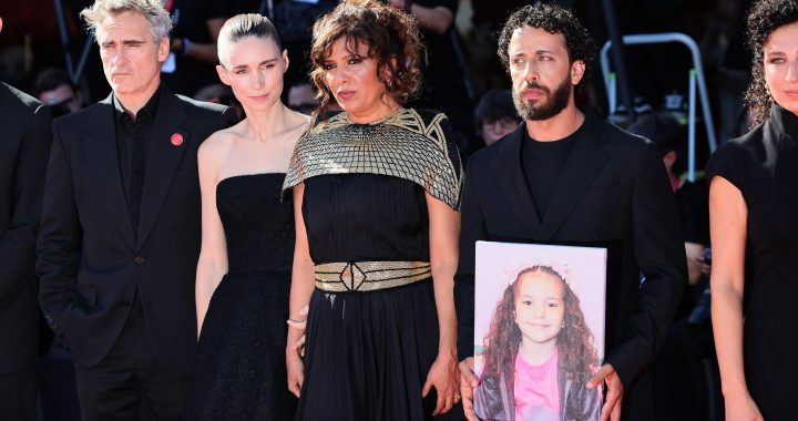 Joaquin Phoenix e Rooney Mara comparecem ao Festival de Veneza em apoio ao drama de Gaza “The Voice of Hind Rajab”